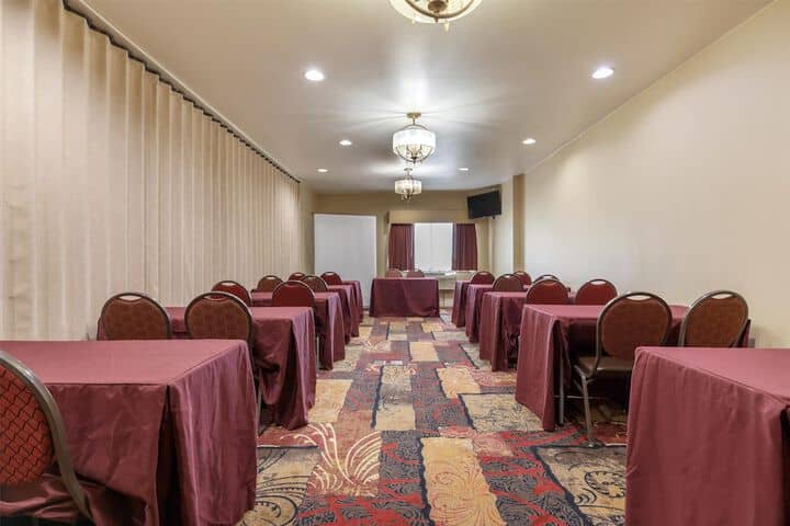 Meeting facility